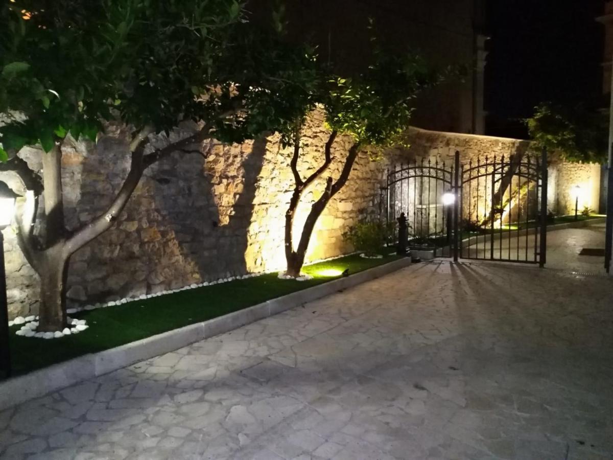 טיבולי Altavilla Holiday House מראה חיצוני תמונה